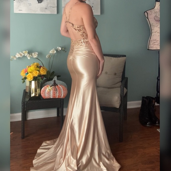 Champagne gold evening gown prom dress or formal dress - Picture 2 of 7